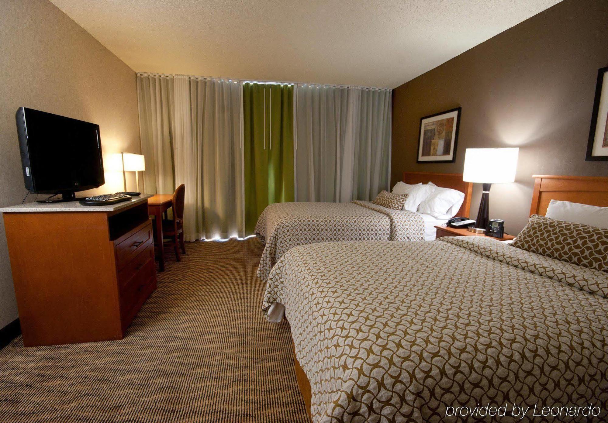 Embassy Suites By Hilton Oklahoma City Will Rogers Airport Zimmer foto